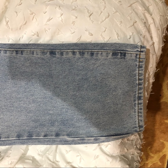 MOM JEANS LIGHT WASH - Picture 6 of 6